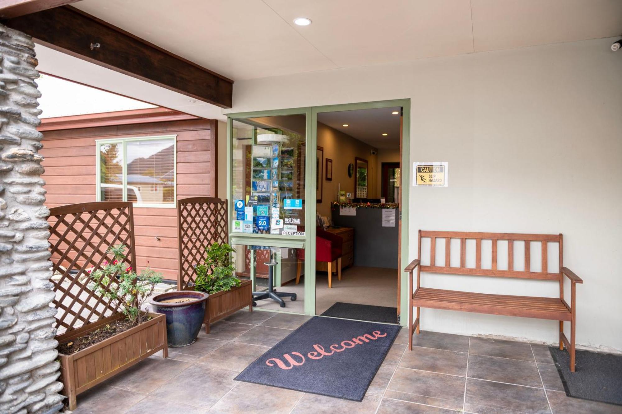 Punga Grove Motel Franz Josef Ngoại thất bức ảnh
