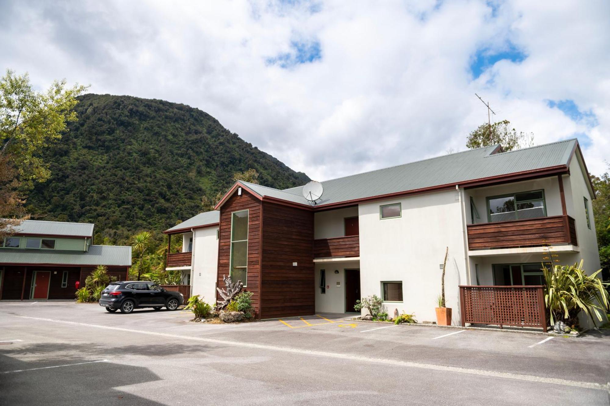 Punga Grove Motel Franz Josef Ngoại thất bức ảnh